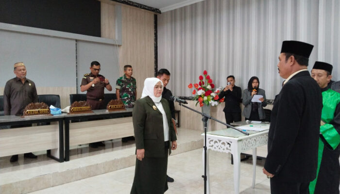 Lantik Penjabat Sekda Touna, Wabup Surya Ajak Perangkat Daerah dan Pejabat Tinggi Pratama Perkuat Sinergi