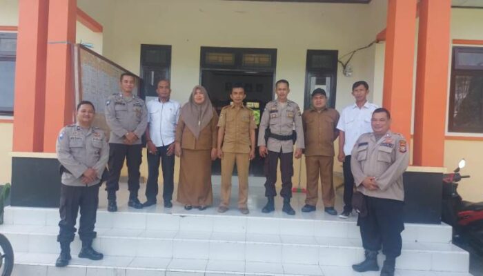 Sambangi Kelurahan Uemalingku, Sat Binmas Polres Touna Ajak Warga Jaga Toleransi Selama Bulan Suci Ramadhan