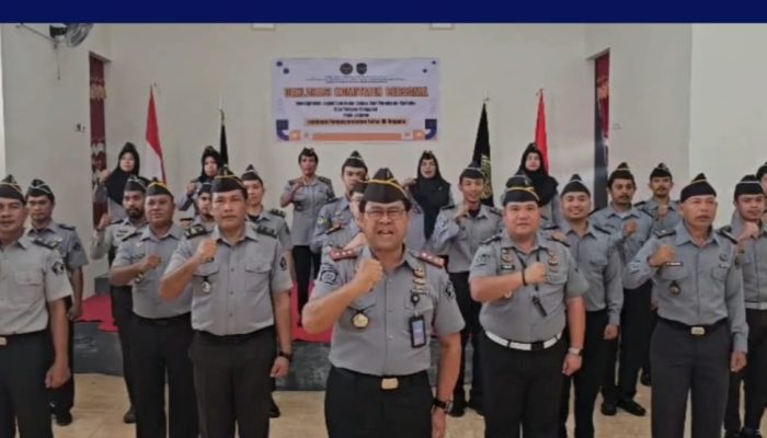 Gelar Deklarasi, Kalapas Kelas IIB Ampana Beserta Jajaran Nyatakan Perang Terhadap Narkoba dan HP