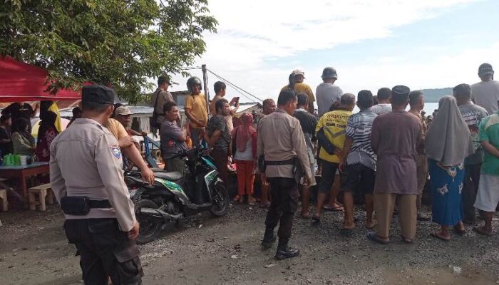 Kabag Ops Polres Touna Pimpin Pengammanan Penertiban Pedagang Ikan Di Pantai Talise