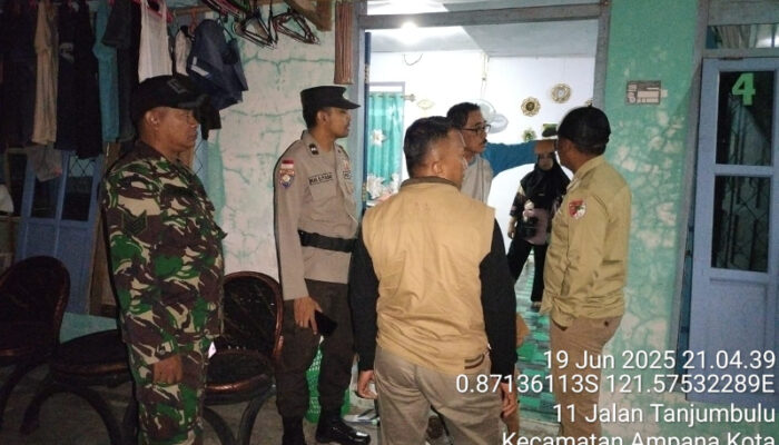 Patroli Gabungan Kecamatan, Koramil dan Polsek Ampana Kota Sasar Miras dan Kos-kosan