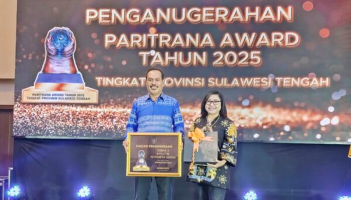 Komitmen Lindungi Pekerja, Pemkab Touna Raih Penghargaan Terbaik II Paritrana Award