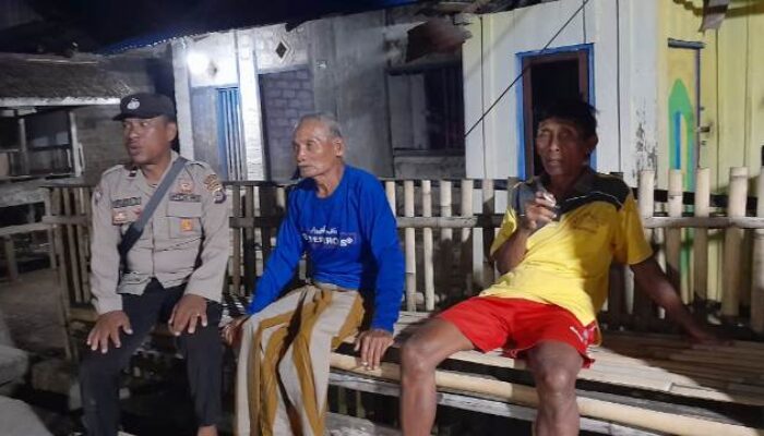 Bhabinkamtibmas Polsek Wakep, Aipda Rudi Totiso, Jalankan Patroli di Pelosok Desa Binaan Kepulauan