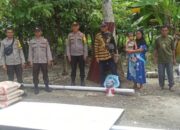 Bakti Sosial Hari Bhayangkara ke-79: Polsek Ampana Kota Salurkan Bantuan Pembangunan MCK untuk Warga Kurang Mampu