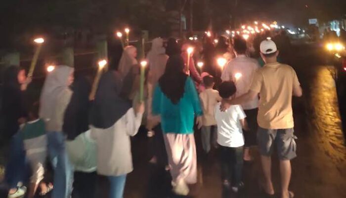 Personil Subsektor Tojo Barat Amankan Pawai Obor Tahun Baru Islam 1447 H