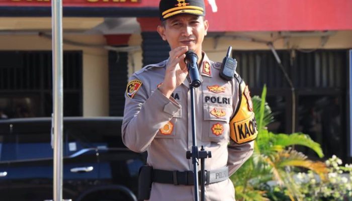 Pimpin Apel Pagi dan Anev, Kapolres Touna Tekankan Disiplin dan Integritas Personel