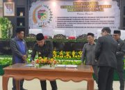 Bupati dan DPRD Touna Tandatangani Persetujuan bersama Ranperda Pertanggungjawaban Pelaksanaan APBD TA 2024