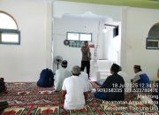 Jumat Keliling, Kapolsek Ampana Kota Beri Himbauan Kamtibmas di Masjid Nurul Hidayah Jompi