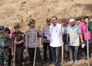 Hadiri Penanaman Jagug, Pj. Sekda: Pemkab Touna Akan Terus Mendorong Kebijakan Yang Berpihak Pada Petani dan Kelompok Tani