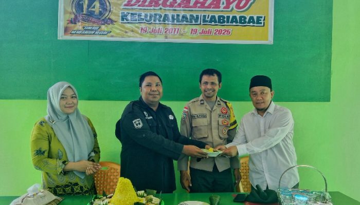 Peringati HUT ke 14, Pemerintah Kelurahan Labiabae Gelar Syukuran dan Pemberian Penghargaan