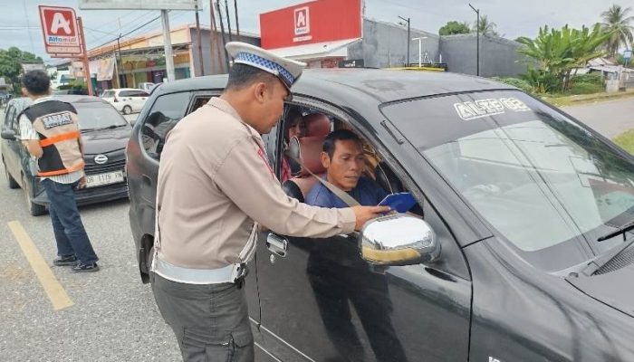 Ops Patuh Tinombala 2025: Polres Tojo Una-Una Galakkan Keselamatan Berlalu Lintas di Dua Titik Strategis!