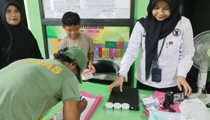 Deteksi Dini Penyalahgunaan Narkoba, Pemdes Luok Kerjasama BNNK Touna Gelar Tes Urine