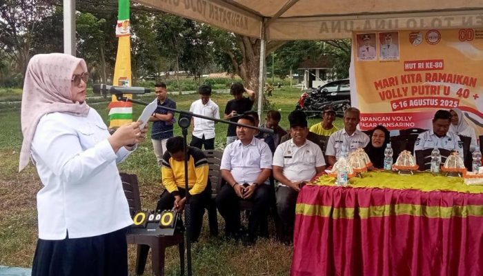Buka Lomba Volly Ball HUT RI ke-80, Wabup Surya Ajak Semua Peserta Junjung Tinggi Nilai-Nilai Sportivitas