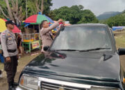 Sambut HUT Kemerdekaan, Polsek Tojo Ajak Warga Kibarkan Bendera di Bumi Perkemahan Padang Mas
