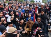 Duduk Bersama Massa Aksi, Bupati Ilham Lawidu Serap Aspirasi Rakyat dengan Hati