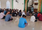 Perkuat Pembinaan Spiritual, WBP Lapas Ampana Ikuti Sholat Ashar dan Kajian Kepribadian