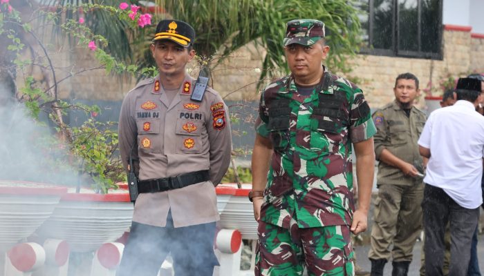 Aksi Mahasiswa Berakhir Damai dan Penuh Keakraban Berkat Strategi Humanis Kapolres Touna Berhasil