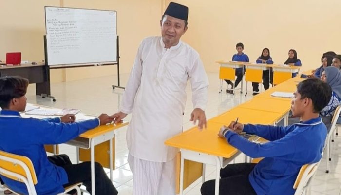 Bupati Ilham Beri semangat dan Motivasi Siswa Sekolah Rakyat Integrasi 60 Touna