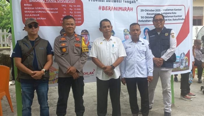 Kapolsek Iptu Maryanto Pantau Gerakan Pangan Murah di Kantor Kecamatan Ampana Kota