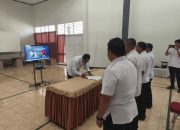Kalapas Ampana Ikuti Penandatanganan Komitmen Bersama Jajaran Pemasyarakatan Secara Virtual