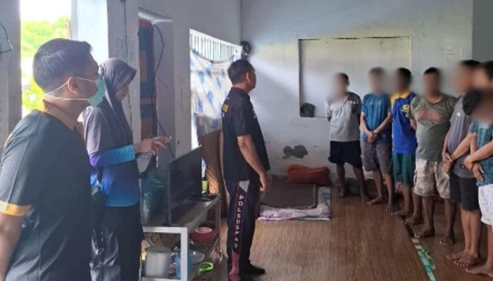 Dekat dan Peduli, Lapas Ampana Gelar Program SAKESWAB “Sapa Kesehatan Warga Binaan” di Setiap Blok Hunian