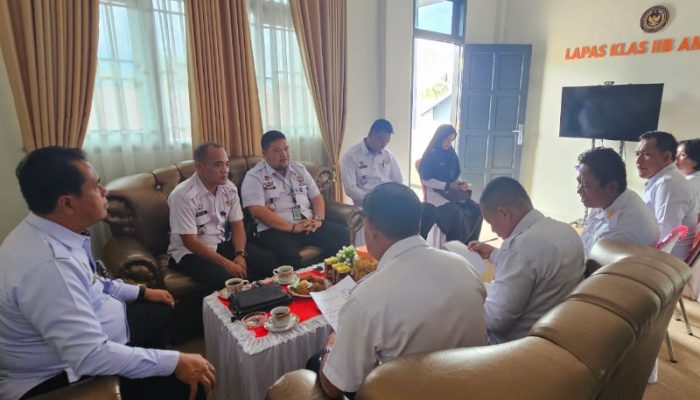 Jelang HUT Kemenimipas ke-1 Tahun 2025, Lapas Ampana Gelar Briefing Persiapan Internal