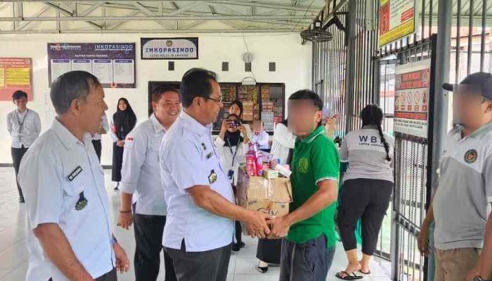 Penuhi Kebutuhan Dasar WBP Lapas Ampana Bagikan Peralatan Mandi