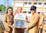 Serahkan Penghargaan Inovasi Daerah 2025, Bupati Ilham Lawidu: Tingkatkan Kreativitas, Perkuat Kolaborasi serta Hadirkan Pelayanan Publik yang Semakin Efektif