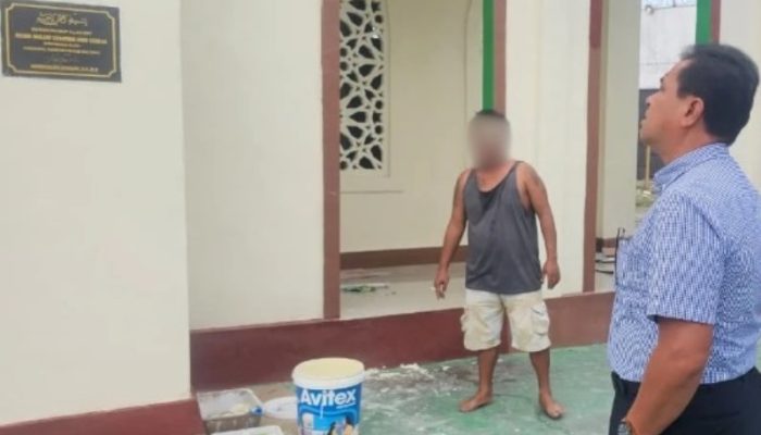 Sambut Bulan Suci Ramadhan 2026, Kalapas Ampana Awasi Peremajaan Pengecetan Mesjid Lapas