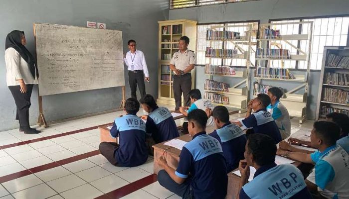 Berantas Buta Aksara, Lapas Tolitoli Gelar Kegiatan Belajar Mengajar Bagi Warga Binaan