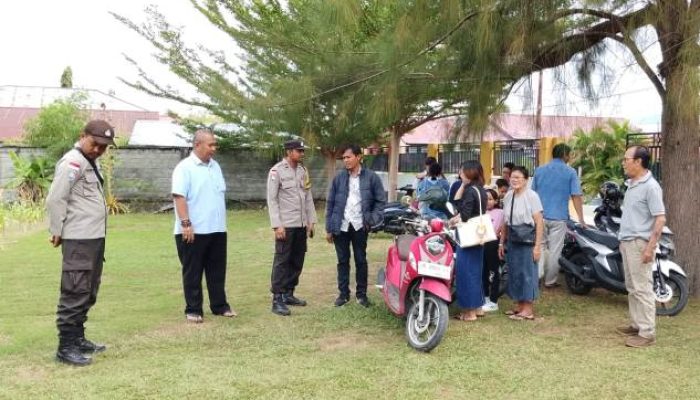 Polsek Ampana Kota Gelar Minggu Kasih, Sosialisasikan Program Ketahanan Pangan dan Kamtibmas