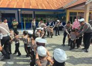 Polantas Menyapa Anak TK Kemala Bhayangkari, Satlantas Polres Touna  Tanamkan Disiplin Sejak Dini