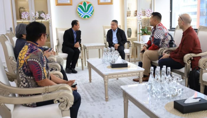 Gandeng Investor Jepang, Wali Kota Palu Temui Menteri LH Bahas Pengolahan Sampah