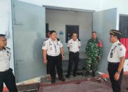 Perkuat Pengamanan Sambut Ramadhan, Lapas Ampana Bersama TNI Kontrol Blok Hunian