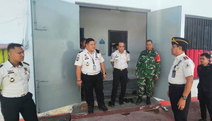 Perkuat Pengamanan Sambut Ramadhan, Lapas Ampana Bersama TNI Kontrol Blok Hunian
