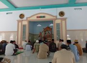 Kapolsek Ampana Kota Ajak Warga Jaga Kamtibmas Jelang Ramadhan Lewat Sholat Jumat Keliling
