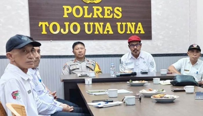 Sekda Alfian Tegaskan Komitmen Pemkab Touna Sapu Bersih Pelaku Usaha Naikkan Harga Tidak Sesuai Dengan Ketentuan yang Berlaku