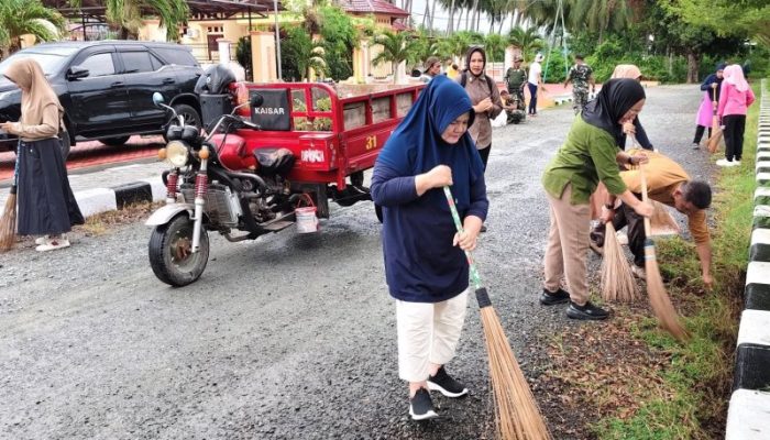 Wabup Surya Pimpin Aksi Gerakan Indonesia Asri, Bangun Budaya Bersih