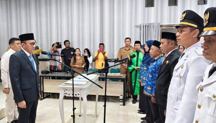 Lantik pejabat Pimpinan Tinggi Pratama, Administrator, Pengawas dan Kepala Puskesmas, Ini Pesan Bupati Ilham Lawidu