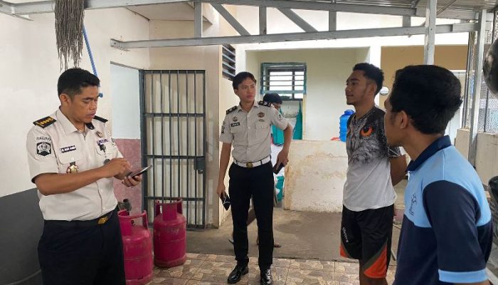 Bentuk Penguatan Terhadap Kualitas Layanan Dasar Warga Binaan, Plt Kalapas Ampana Inspeksi dan Evaluasi Dapur Sivia Patuju
