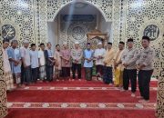 Tarawih Keliling di Desa Kajulangko, Sat Binmas Polres Touna Pererat Silaturahmi dengan Jamaah Masjid Armuzna