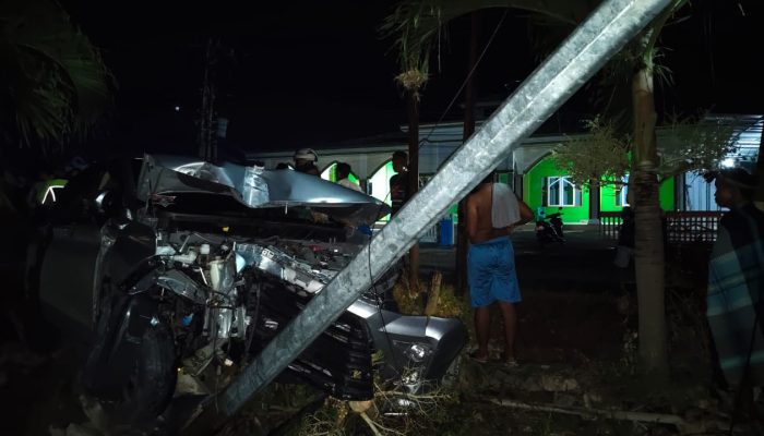 Kapolsek Ampana Tete Ungkap Kronologi Laka Tunggal Avanza Pemuat Buah Naga di Desa Tete A