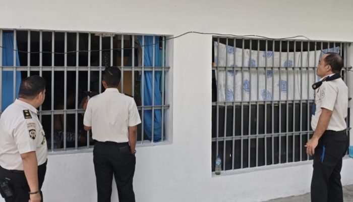 KPLP dan Jajaran Lapas Ampana Intensifkan Kontrol Blok Hunian, Pastikan Keamanan dan Ketertiban Tetap Kondusif