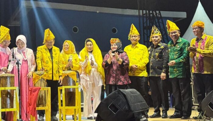 Berlangsung Meriah dan Penuh Semangat, Wabup Surya Hadiri Pembukaan Festival Teluk Tomini 2026