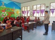 Sambangi SDN 1 Tete B, Kapolsek Ampana Tete Ajak Siswa Perangi Bullying dan Narkoba
