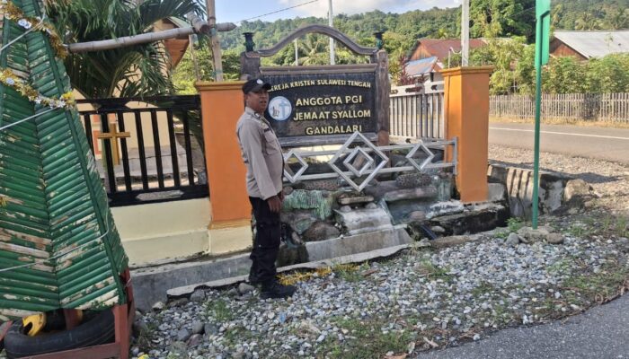 Jamin Kekhusyukan Ibadah Minggu, Polres Touna dan Jajaran Polsek Perketat Patroli Dialogis di Gereja