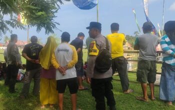 Hadirkan Rasa Aman, Kapolsek Una-Una Kawal Jalannya Pembukaan Turnamen Sepak Bola di Wakai