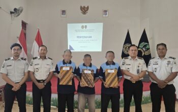 Wujud Kepedulian dan Penghargaan Negara, Lapas Ampana Serahkan Remisi Khusus bagi WBP Lanjut Usia di Atas 70 Tahun
