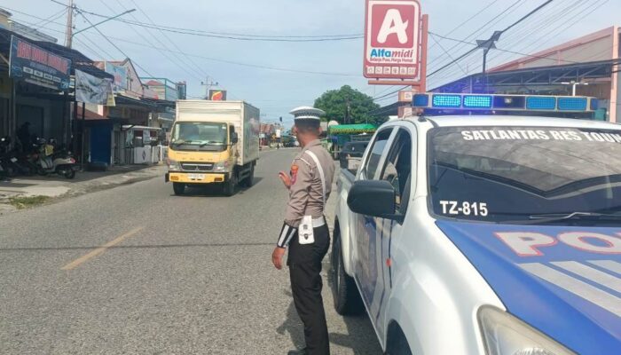Pastikan Kamseltibcarlantas Kondusif, Sat Lantas Polres Touna Gencarkan Blue Light Patrol
