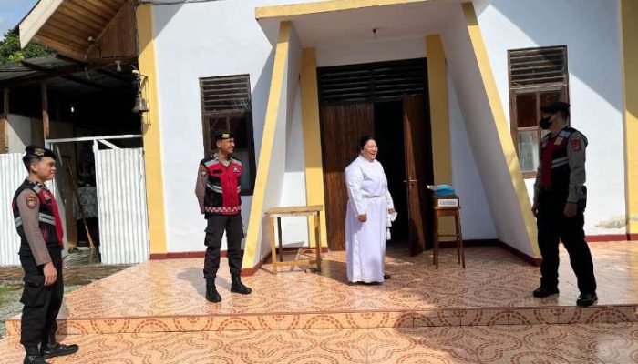 Pastikan Ibadah Minggu Aman, Sat Samapta Polres Touna Gelar Patroli Dialogis di Sejumlah Gereja